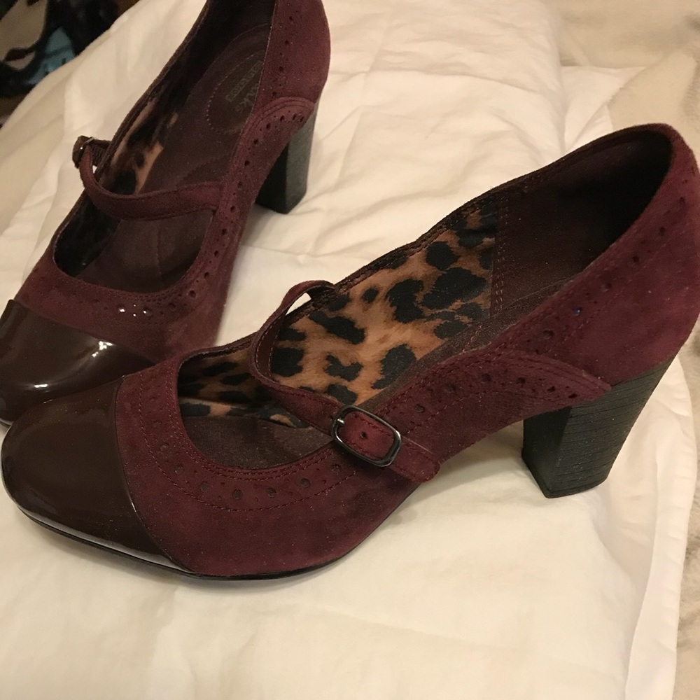 Clark’s Sapphire Vase Burgundy Suede Mary Jane